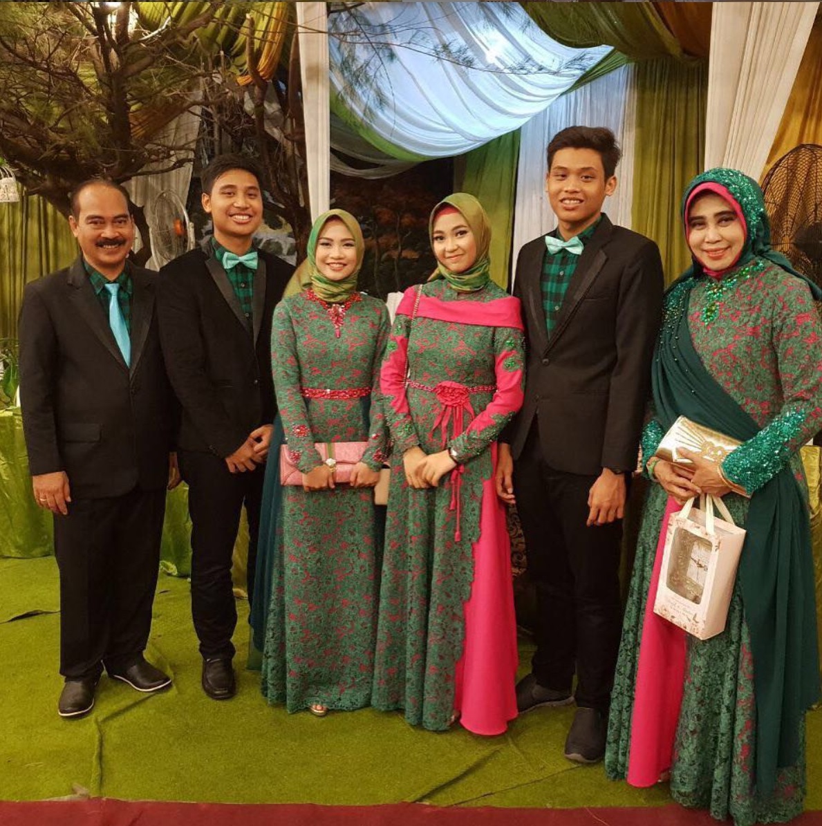 Wedding Dress – Bride’s Family – Farah Rumah Mode ...